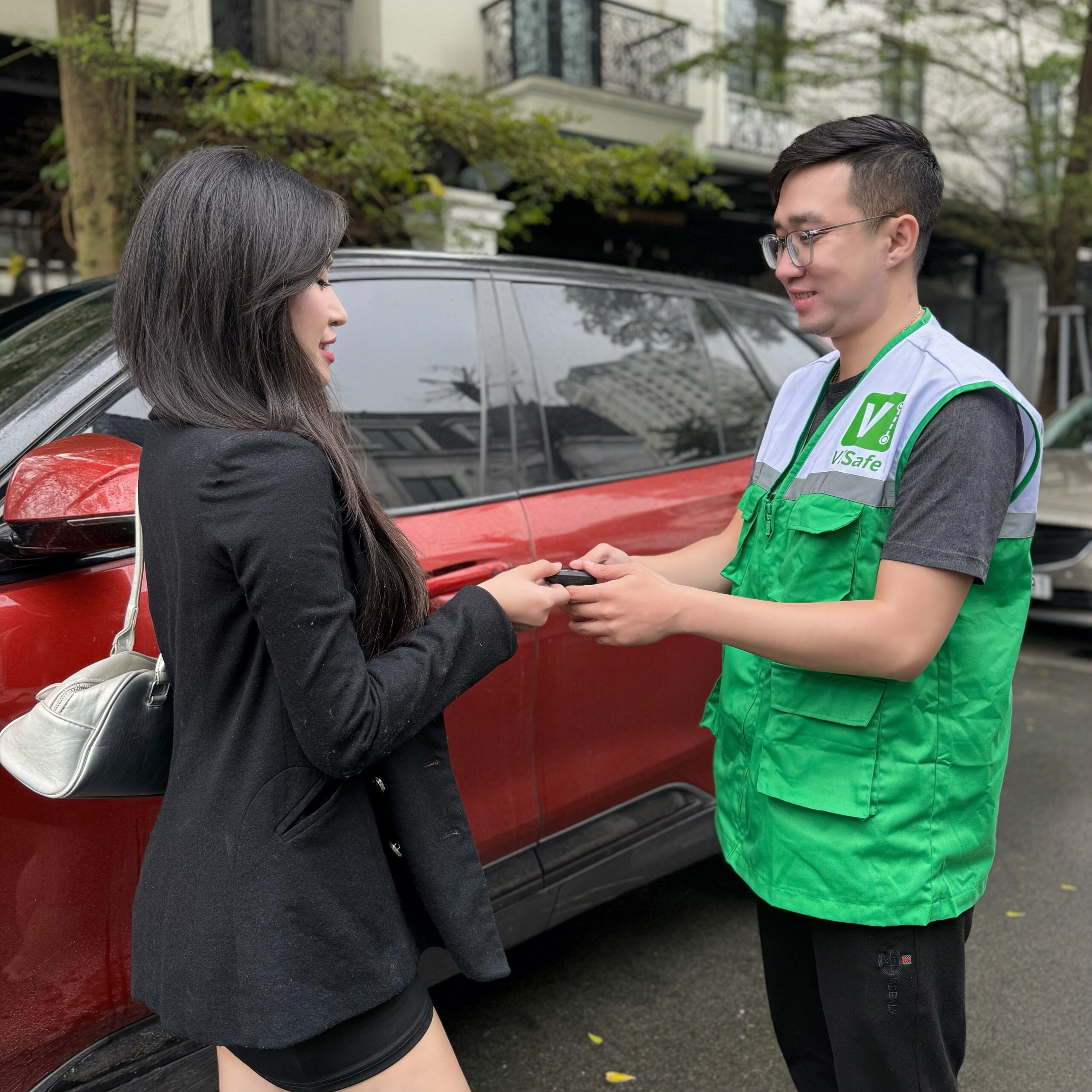 Tự lái có thể khiến bạn tiêu hao nhiều năng lượng, tốn kém hơn khi so với giải pháp thuê tài xế.