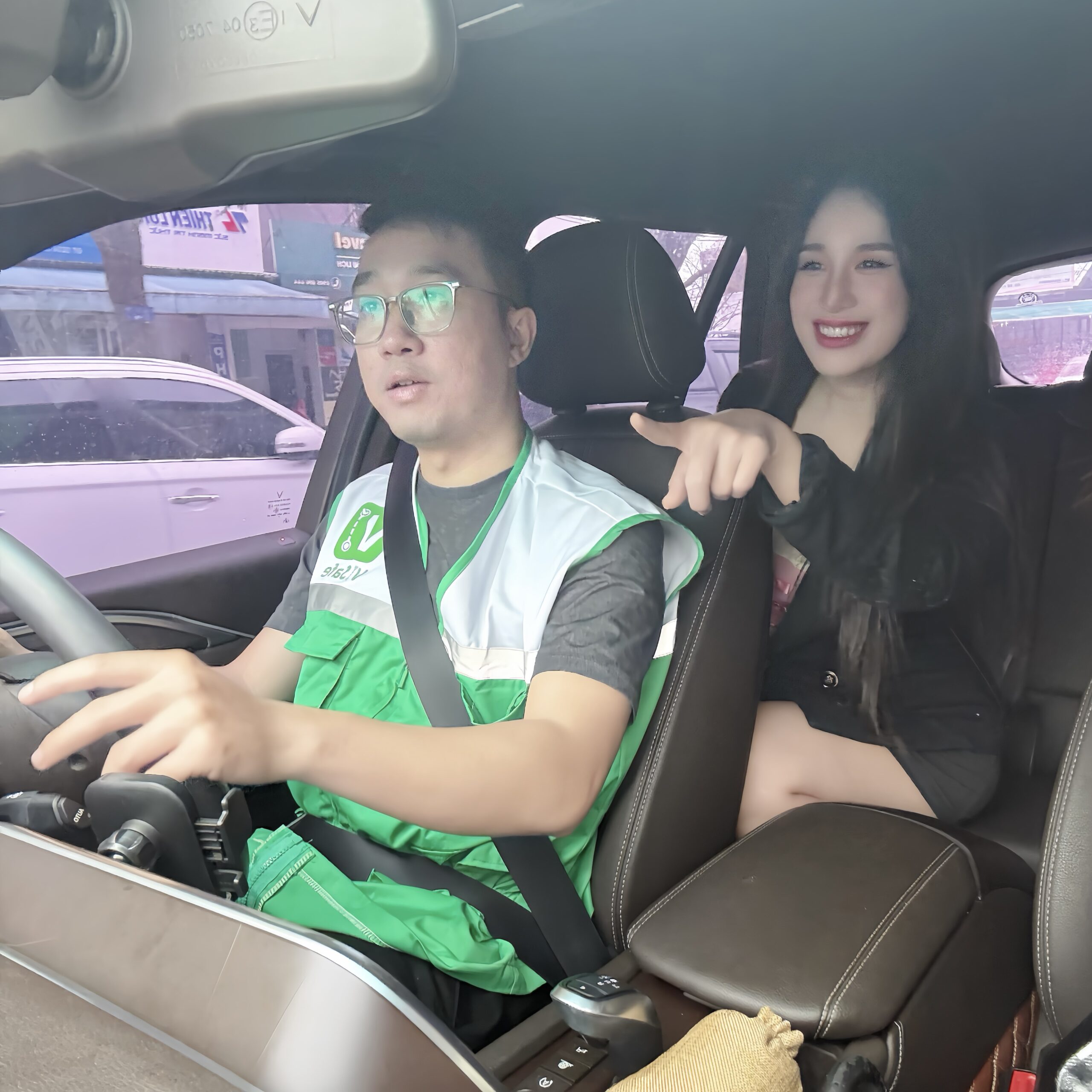 Dịch vụ lái hộ không chỉ là tìm người lái xe thay, mà còn là lựa chọn sự an toàn, sự chuyên nghiệp và sự an tâm.