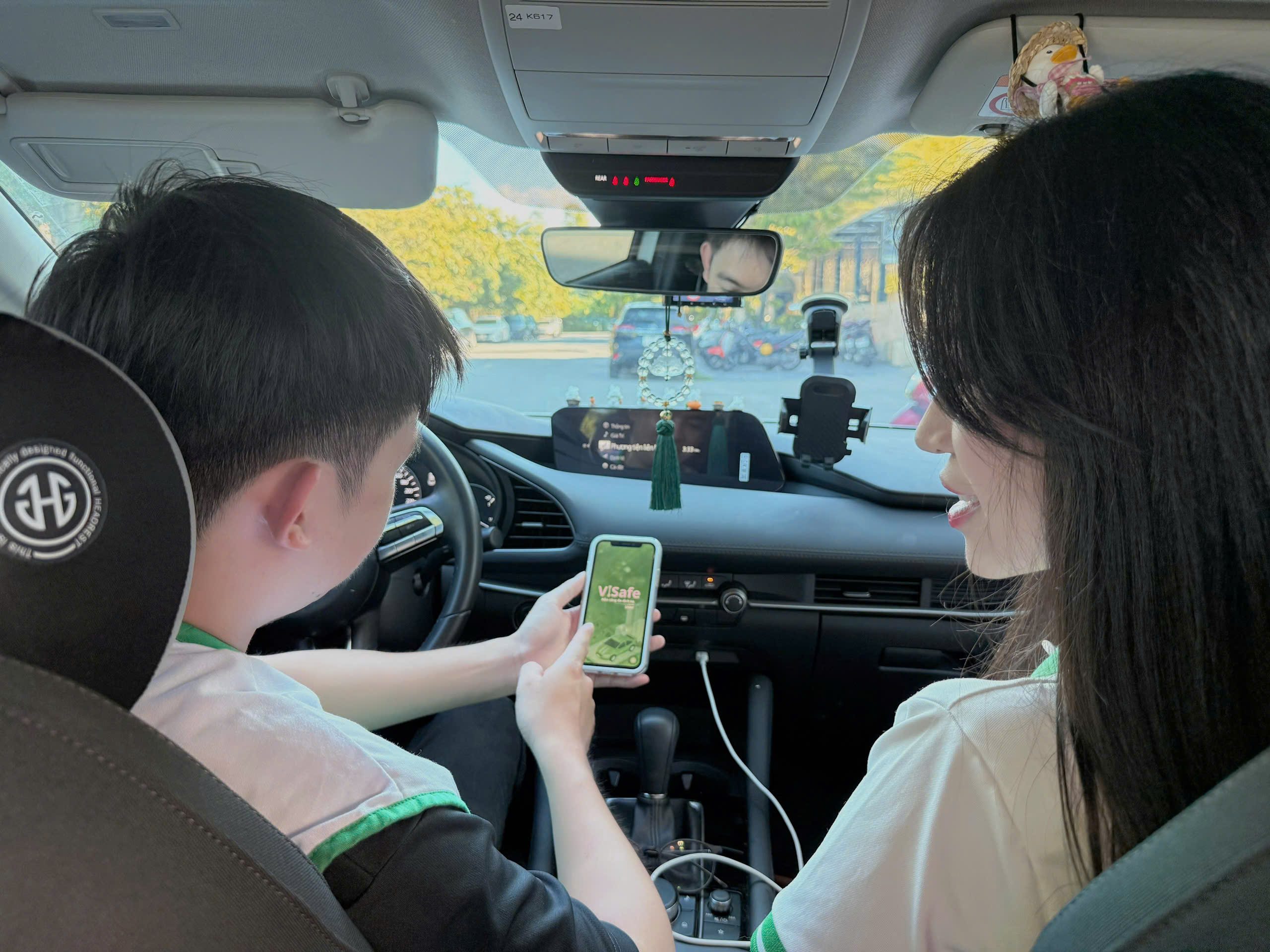 App thuê lái xe hộ