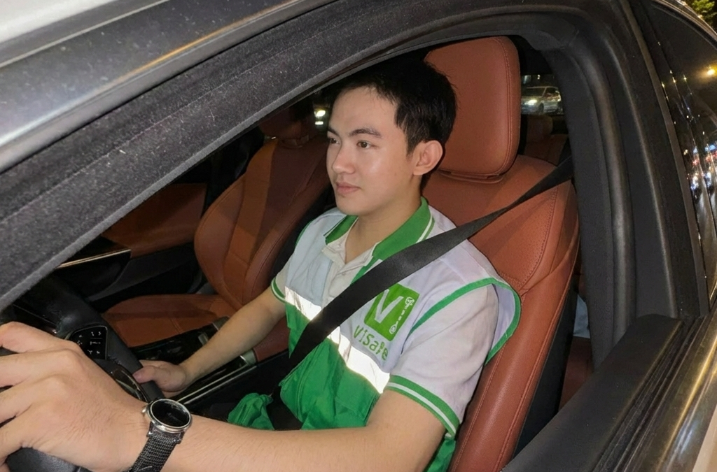 Thuê tài xế lái xe hộ ban đêm an toàn cho người đi tiệc, về khuya