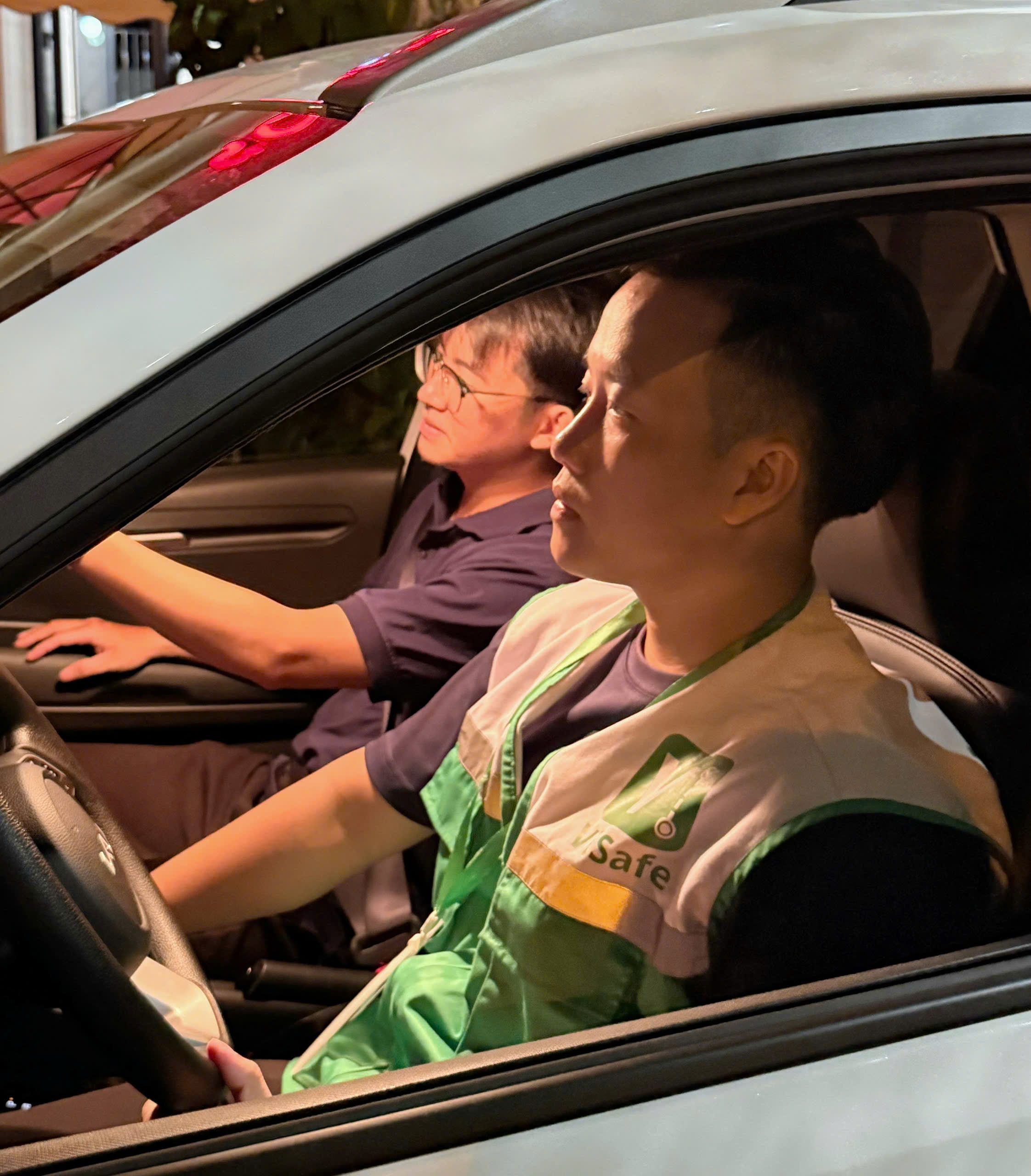 Lái xe cho người say