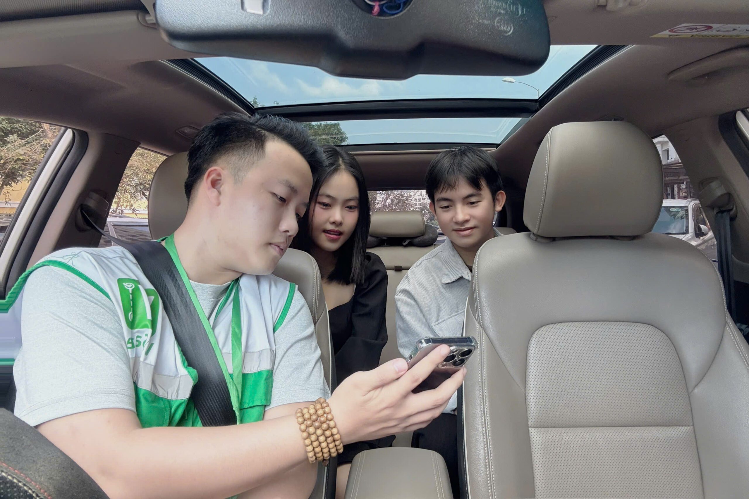Lái hộ qua app