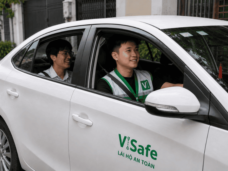 Lái xe hộ