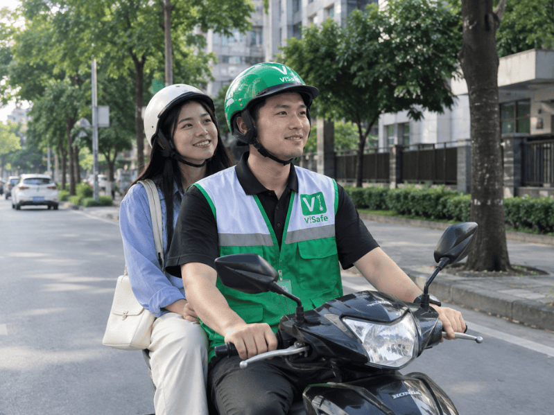Lái hộ xe máy an toàn