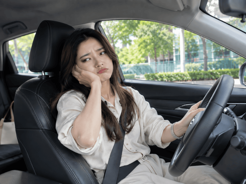 Không muốn tự lái đặt lái hộ ô tô