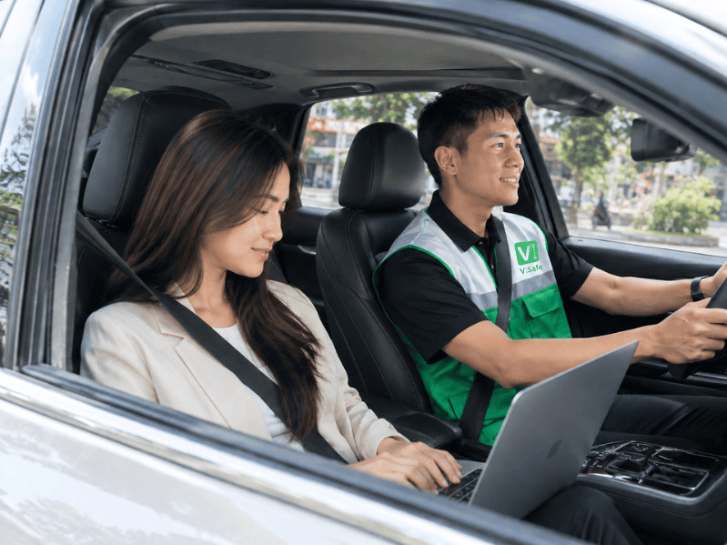 Thuê tài xế đi công tác dài ngày