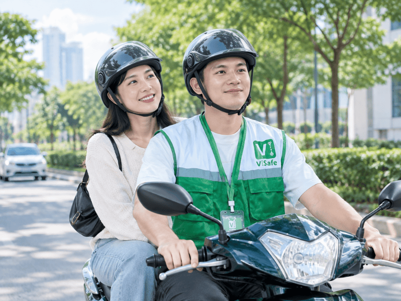 Lái hộ xe máy theo km